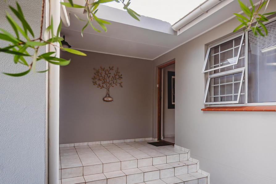 3 Bedroom Property for Sale in King George Park Western Cape